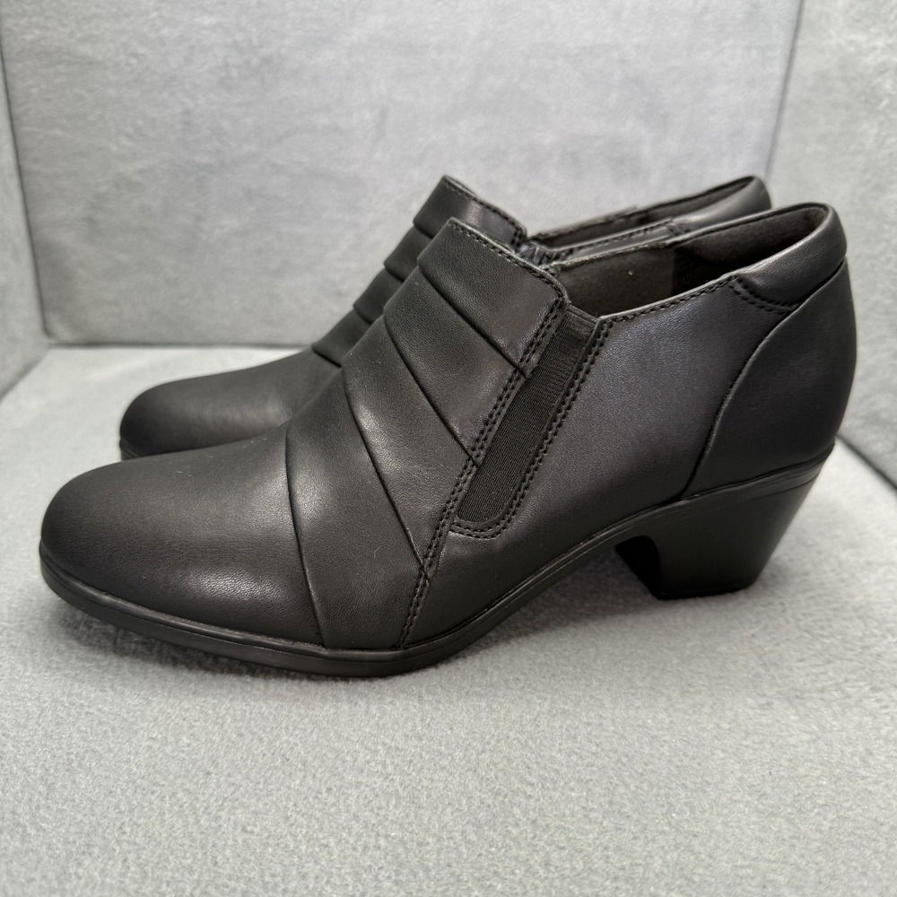 Clarks Emily 2 Pearl Women's 8 M Black Leather Ankle Booties Side Zip